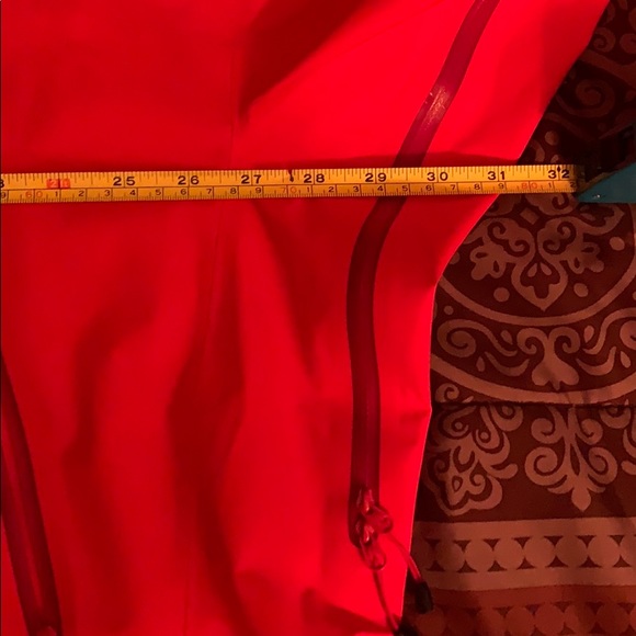 Arc’Teryx Beta LT Hybrid Jacket - Picture 7 of 8